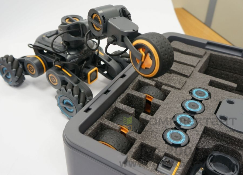 Комплект роботов с искусственным интеллектом UGOT (УГОТ)  Robotic Kit (Роботизированный комплект) 